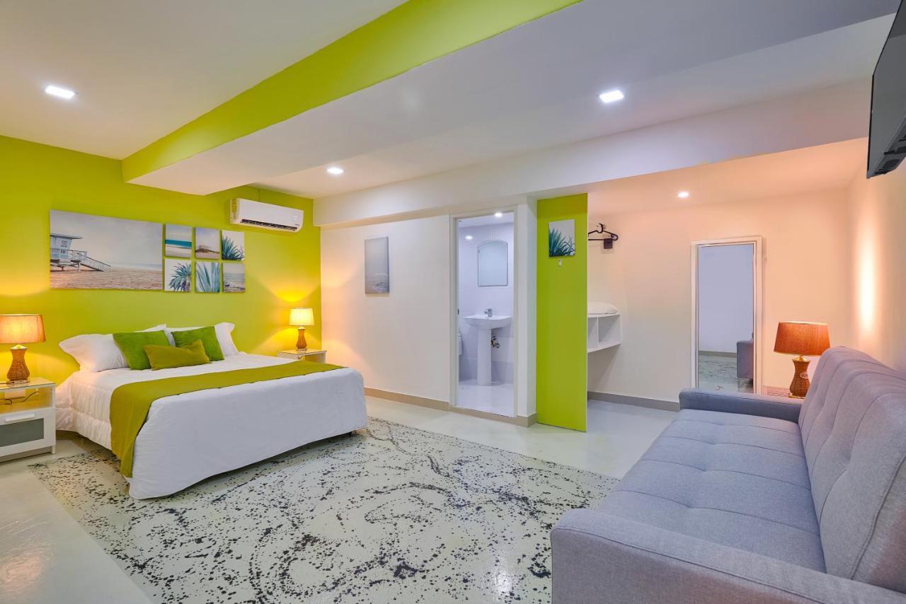 Malecon Premium Rooms & Hotel ซานโตโดมิงโก ภายนอก รูปภาพ